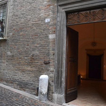 Sanpolo 1544 Antique Room Urbino Bagian luar foto