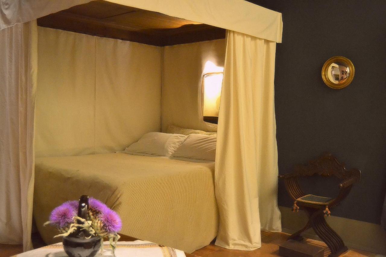 Sanpolo 1544 Antique Room Urbino Bagian luar foto