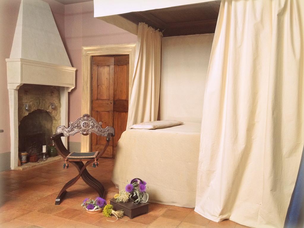 Sanpolo 1544 Antique Room Urbino Bagian luar foto