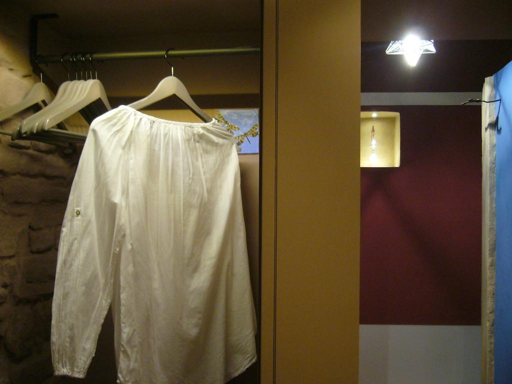 Sanpolo 1544 Antique Room Urbino Ruang foto